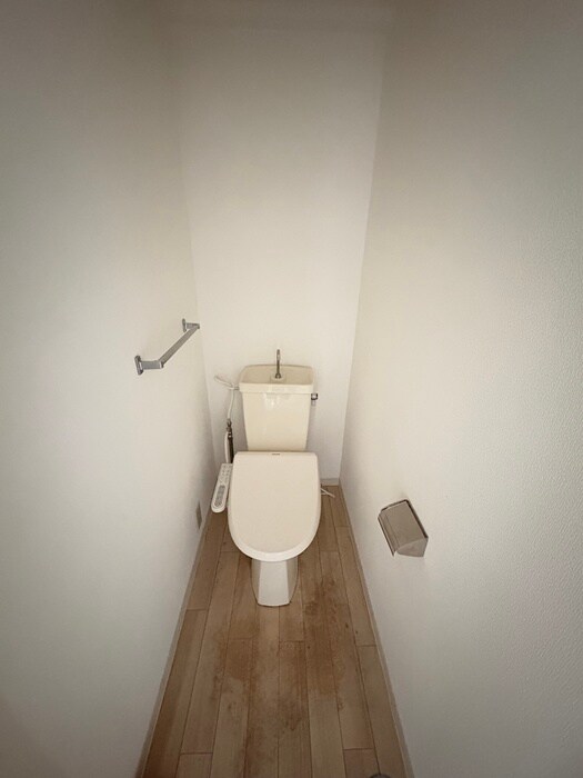 物件内観写真10　(トイレ)