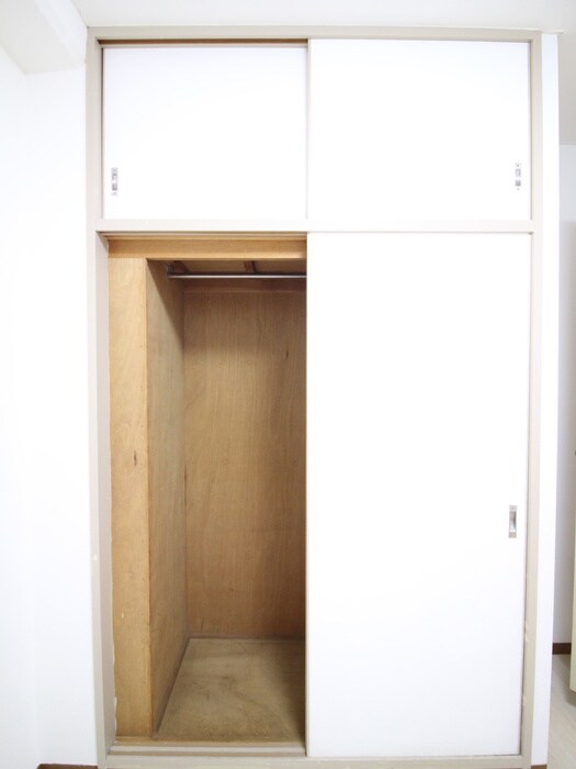 物件内観写真13　(収納)