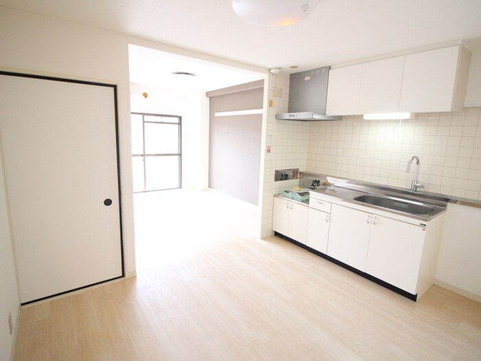 物件内観写真16　(廊下)