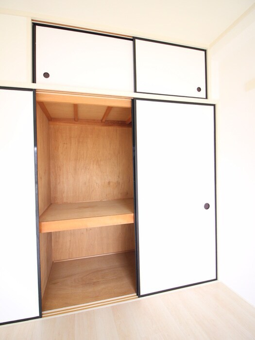 物件内観写真18　(収納)