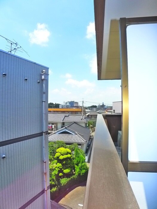 物件内観写真16　(室内からの展望)