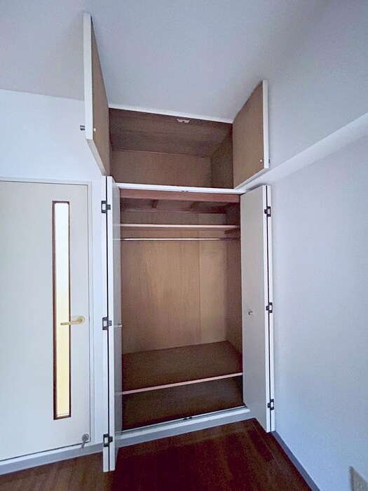 物件内観写真16　(収納)