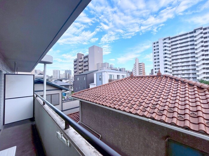 物件内観写真22　(室内からの展望)