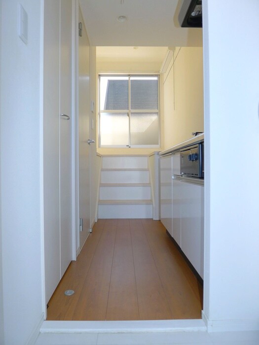 物件内観写真7　(玄関)