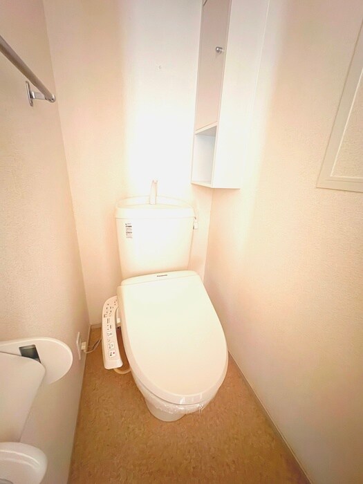 物件内観写真11　(トイレ)