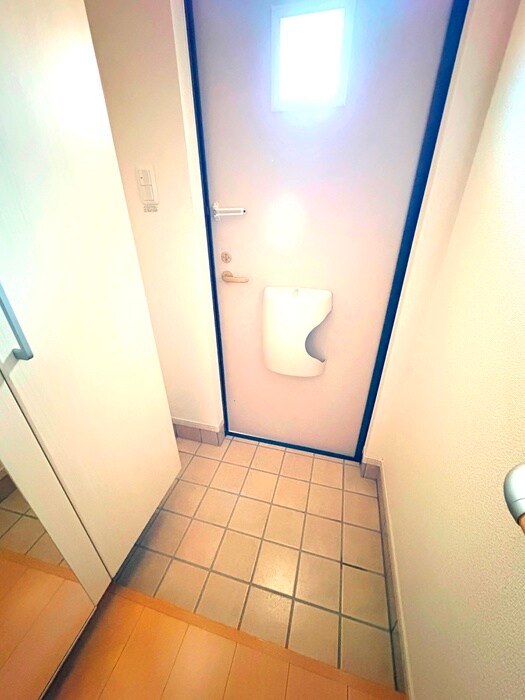 物件内観写真19　(玄関)
