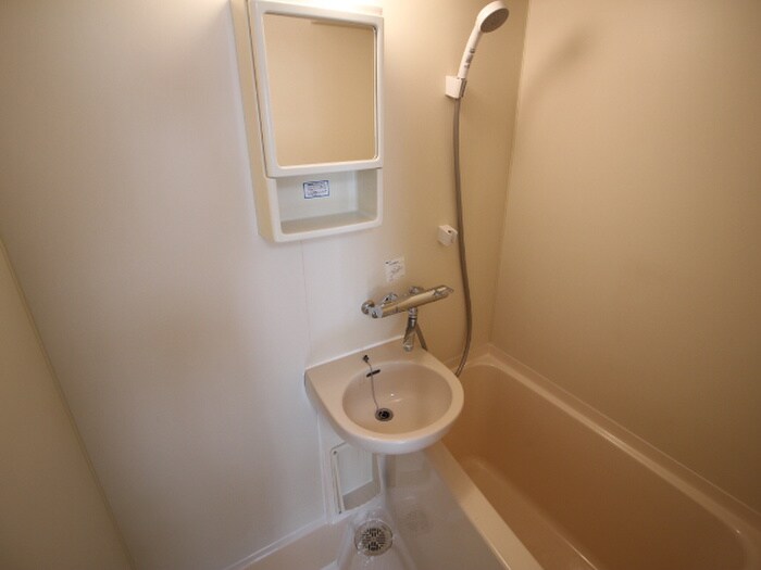 物件内観写真12　(バス／シャワールーム等)