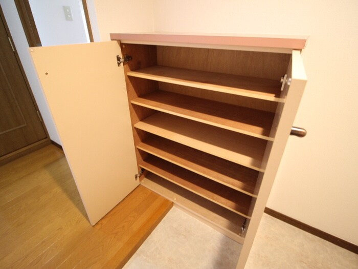 物件内観写真14　(靴箱)