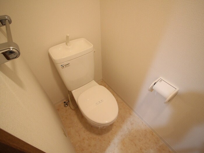 物件内観写真16　(トイレ)