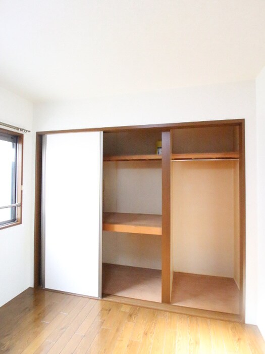 物件内観写真9　(収納)