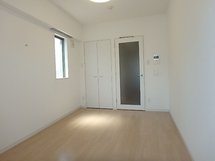 物件内観写真13　(居室)