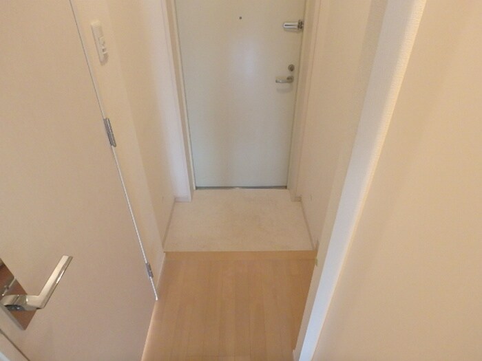 物件内観写真22　(玄関)
