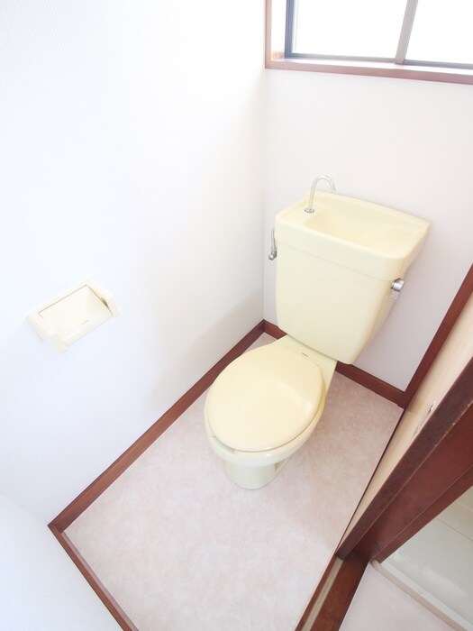 物件内観写真9　(トイレ)