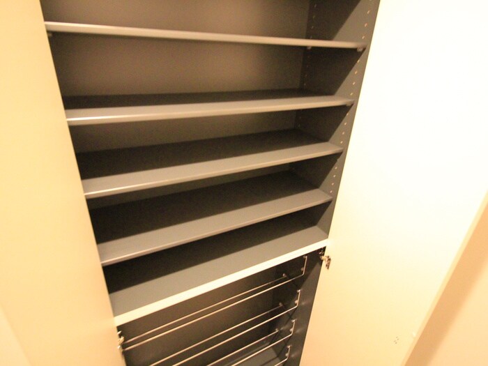 物件内観写真14　(靴箱)