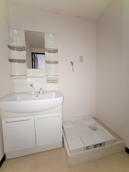 物件内観写真10　(洗面)