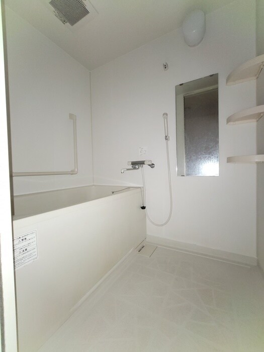 物件内観写真12　(バス／シャワールーム等)