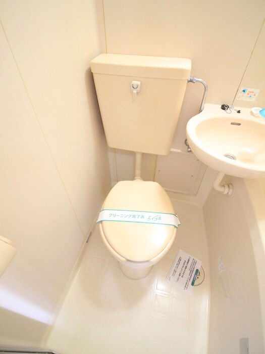 物件内観写真12　(トイレ)