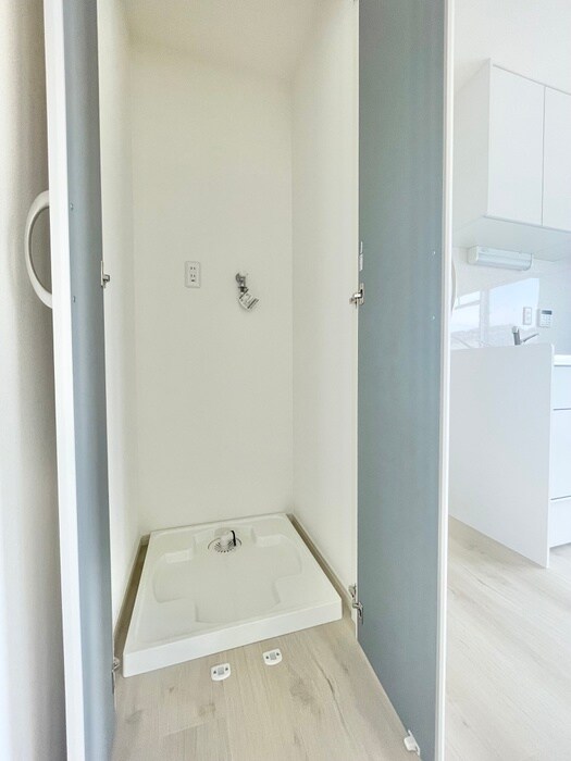 物件内観写真8　(洗濯機置場)