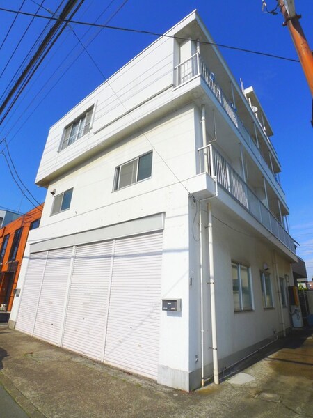 岸ビル外観写真