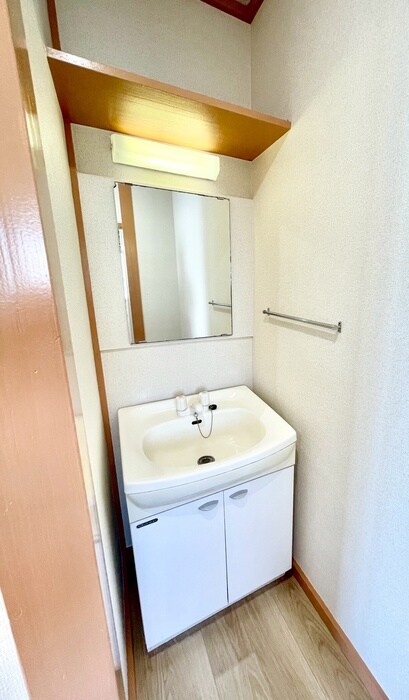 物件内観写真9　(洗面)