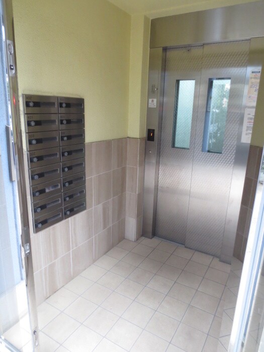 物件外観写真4　(建物設備)