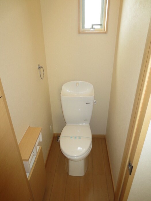 物件内観写真10　(トイレ)