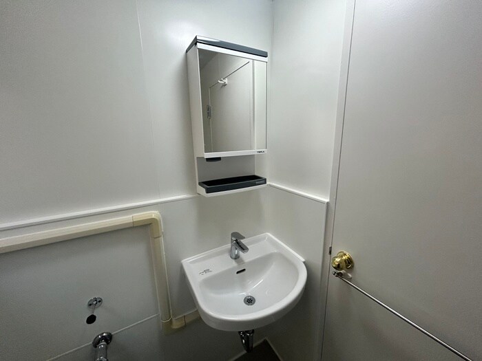 物件内観写真11　(洗面)