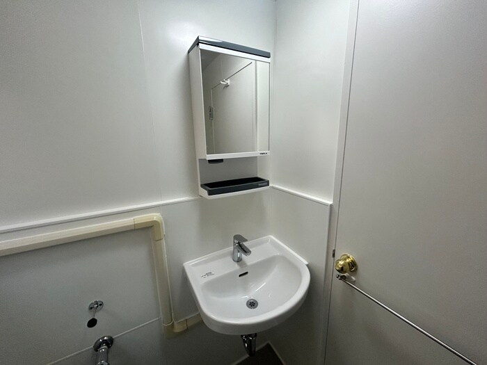 物件内観写真13　(洗面)