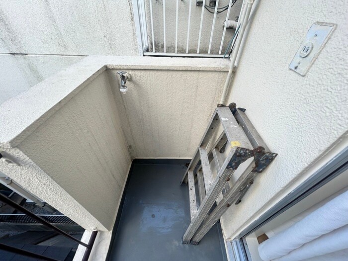 物件内観写真14　(洗濯機置場)