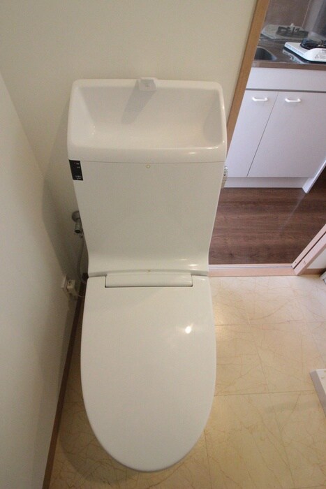 物件内観写真15　(トイレ)