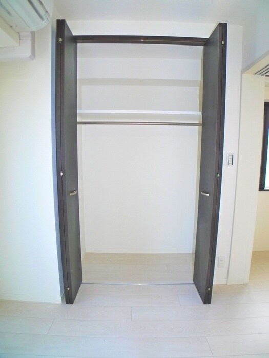 物件内観写真16　(収納)