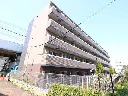 ﾌﾟﾚｰﾙ・ﾄﾞｩｰｸ志村三丁目(103)外観写真