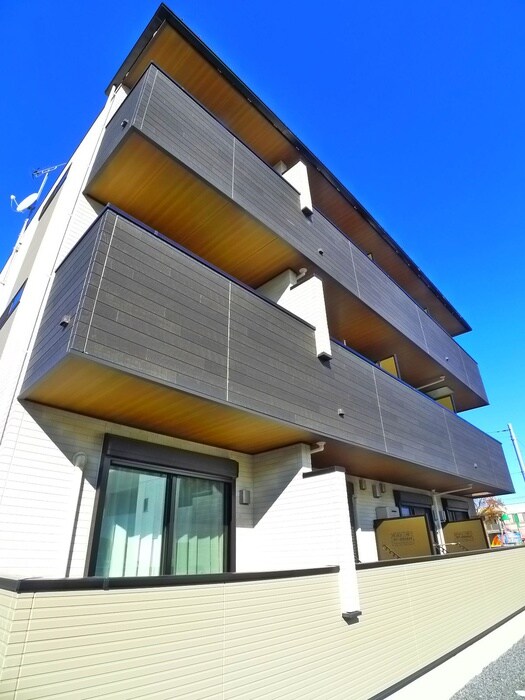 物件外観写真1　(外観写真)