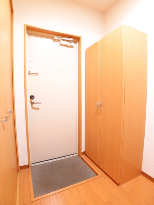 物件内観写真19　(玄関)