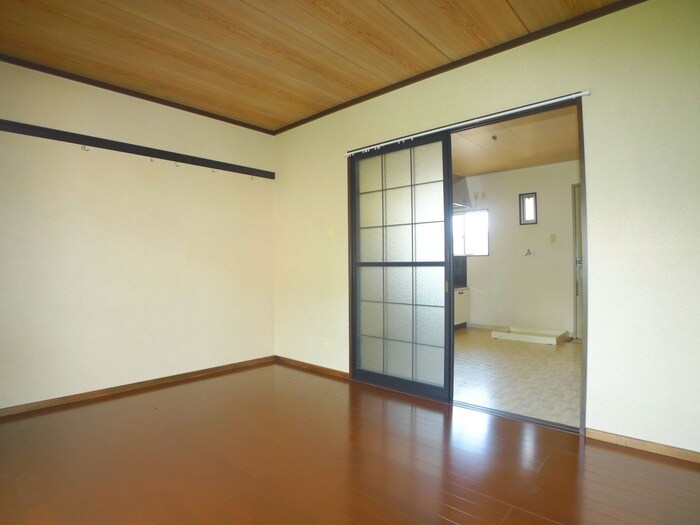 物件内観写真8　(居室)