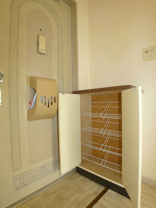 物件内観写真19　(靴箱)