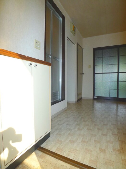物件内観写真20　(玄関)