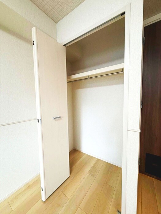 物件内観写真12　(収納)