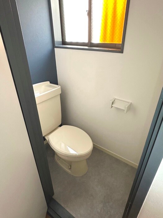 物件内観写真12　(トイレ)