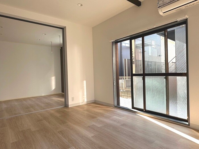 物件内観写真18　(居室)