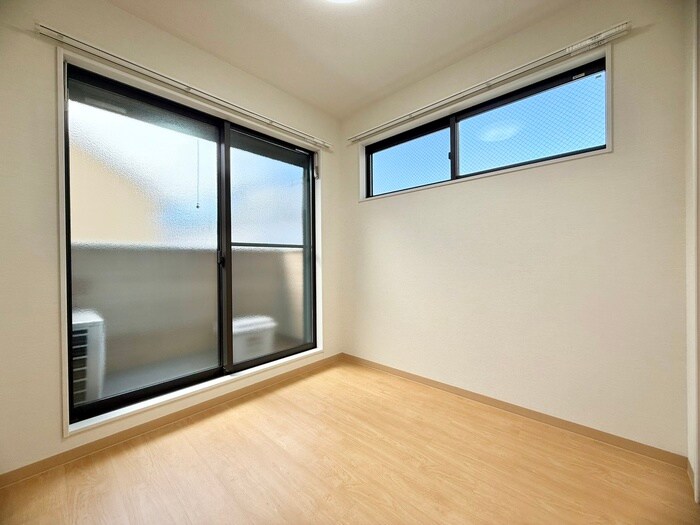物件内観写真10　(居室)