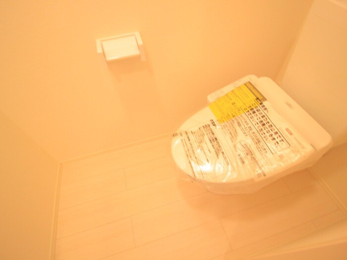 物件内観写真14　(トイレ)