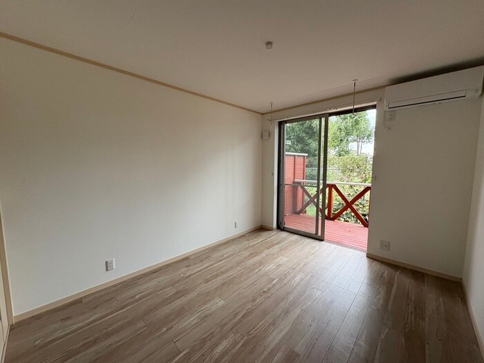 物件内観写真9　(居室)