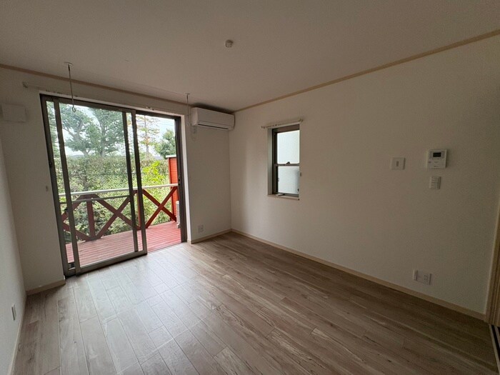 物件内観写真10　(居室)