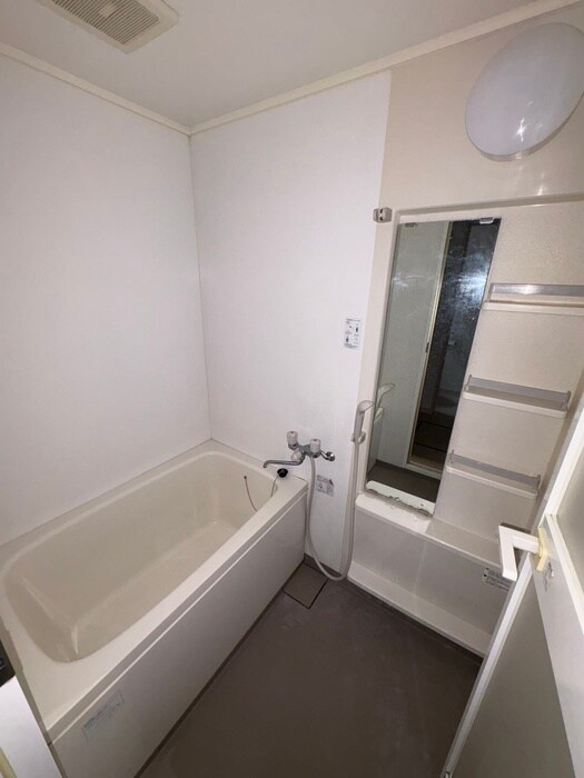 物件内観写真12　(バス／シャワールーム等)