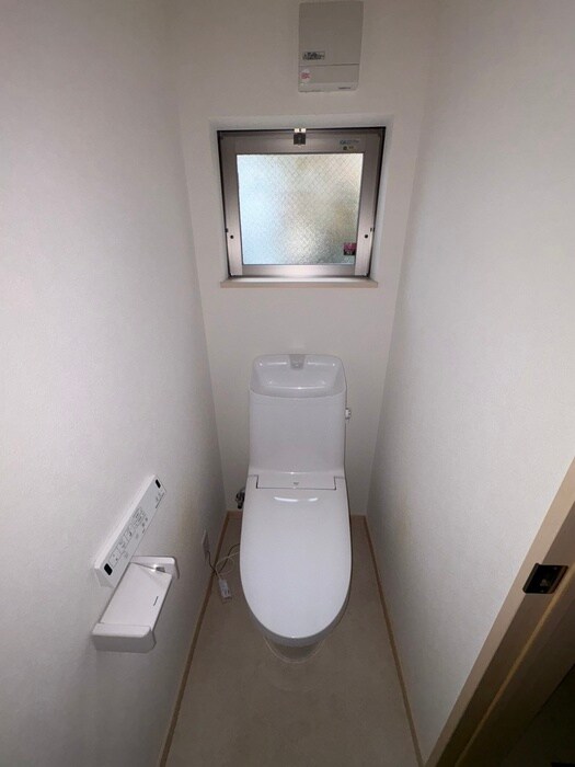 物件内観写真12　(トイレ)