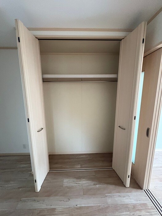 物件内観写真15　(収納)