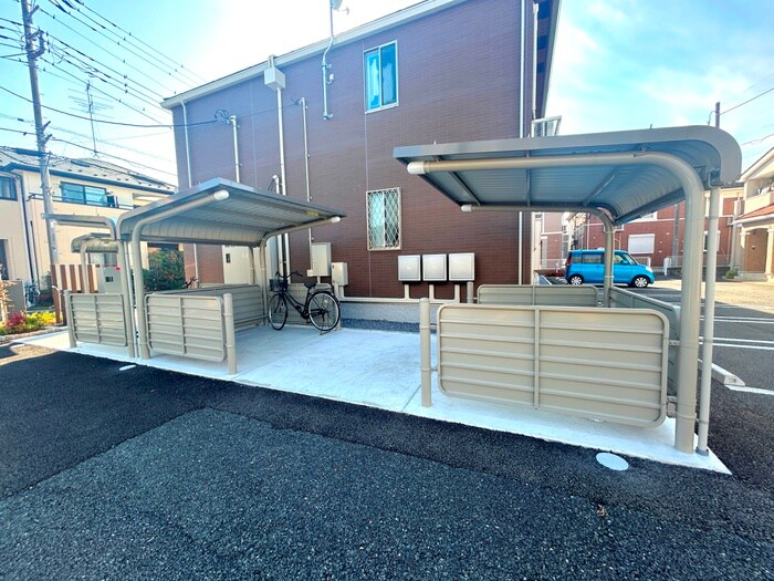 物件外観写真3　(駐輪場)