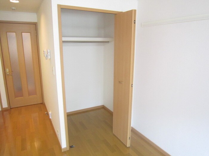 物件内観写真15　(収納)