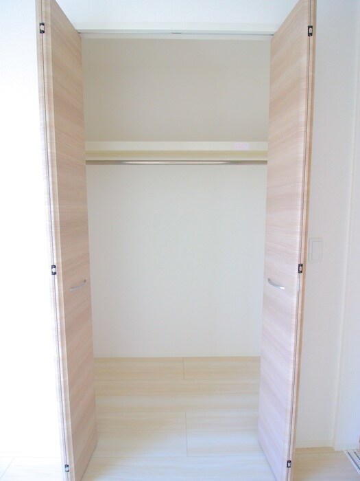 物件内観写真10　(収納)